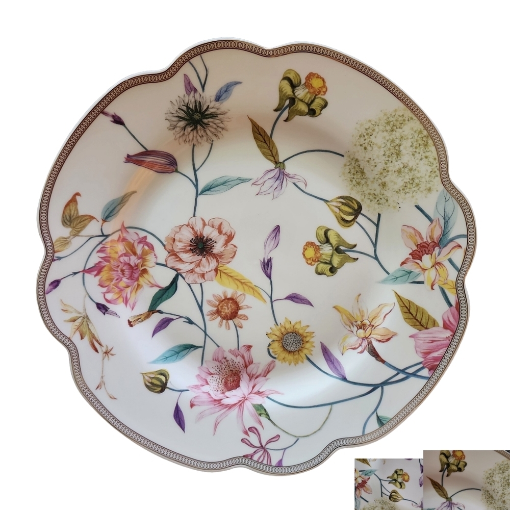 Grace Teaware Porcelain S/ 4 Dinner Plates Floral  Spring Gold Rim  Scalloped